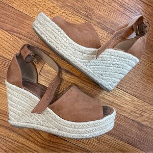 Universal Thread Brown and Cream Espadrille Wedges
